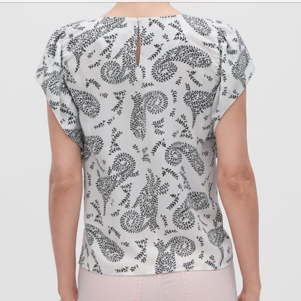 Banana Republic ruched shoulder blouse. NWT - Picture 3 of 7